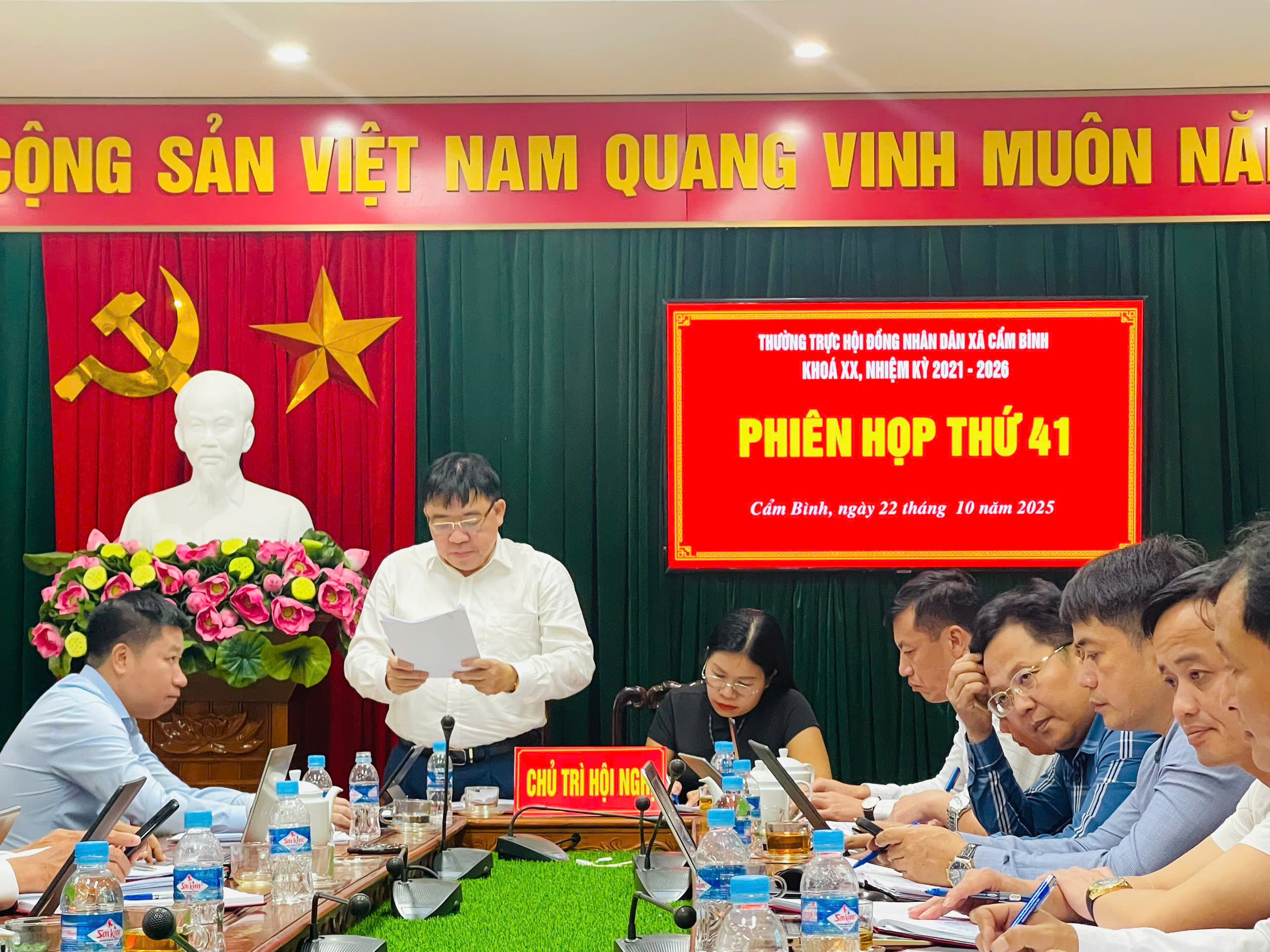 HỘI ĐỒNG NHÂN DÂN XÃ CẨM BÌNH TỔ CHỨC PHIÊN HỌP THỨ 41 CỦA TT HĐND XÃ KHÓA XX, NHIỆM KỲ 2021-2026