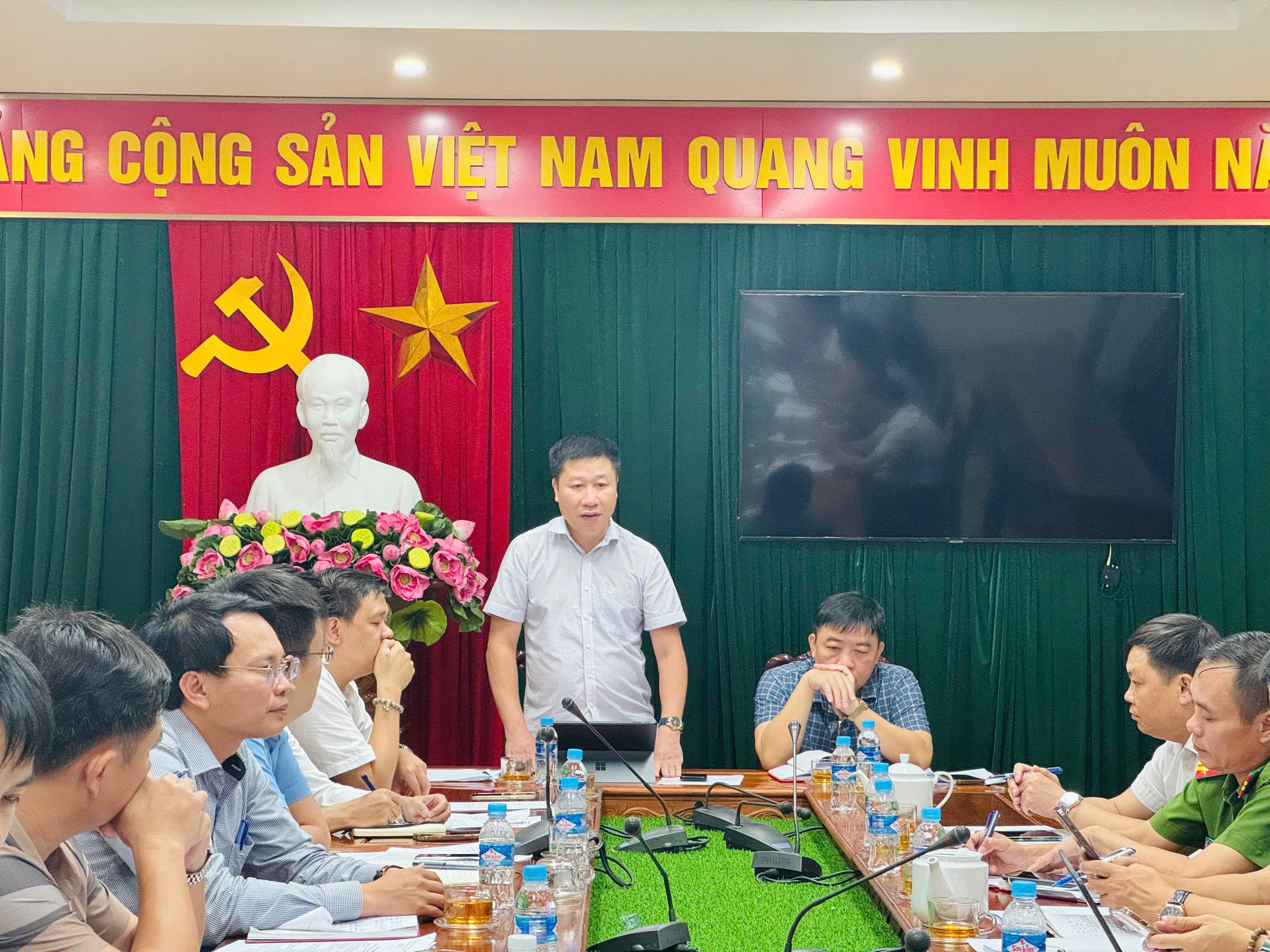 BAN THƯỜNG VỤ ĐẢNG ỦY XÃ CẨM BÌNH LÀM VIỆC VỚI TẬP ĐOÀN T&T
