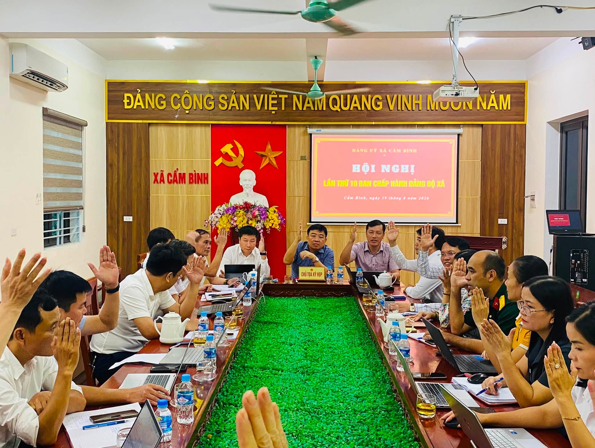 Hội Nghị Ban chấp hành Đảng bộ xã Cẩm Bình lần thứ 10