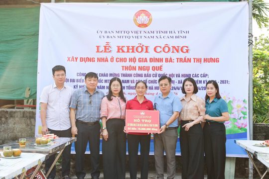 Ấm tính Đoàn kết xã Cẩm Bình khởi công nhà ở cho hộ có hoàn cảnh khó khăn 