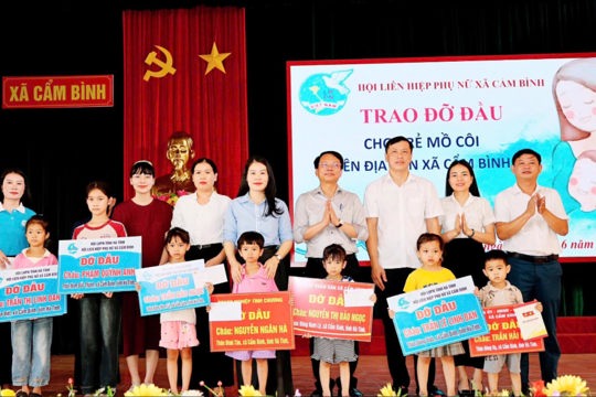 Hội LHPN xã Cẩm Bình lan tỏa yêu thương, tiếp sức trẻ mồ côi vươn lên