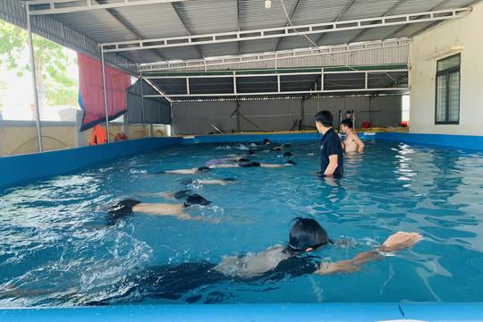 Trường tiểu học Cẩm Thành: Chung tay Phòng chống đuối nước cho trẻ em mùa hè 